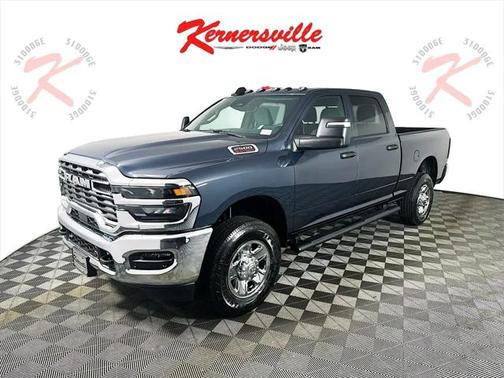 2025 RAM 2500 Tradesman Crew Cab 4x4 6'4' Box