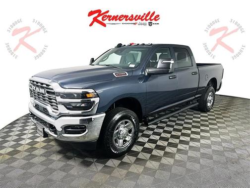2025 RAM 2500 Tradesman Crew Cab 4x4 6'4' Box