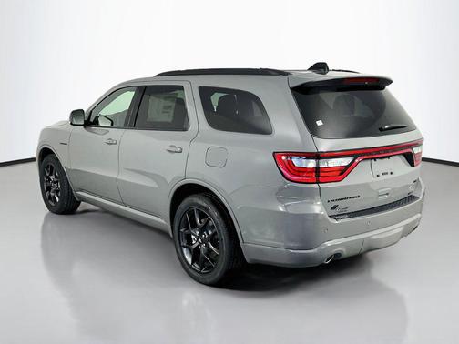 Destroyer Gray Clearcoat 2027 Dodge Durango GT Plus