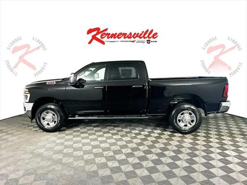 2025 RAM 2500 Tradesman Crew Cab 4x4 6'4' Box