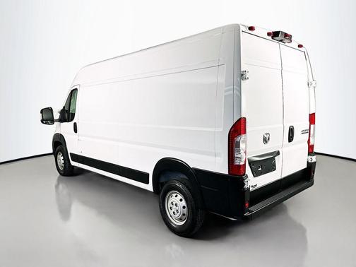 Bright White Clearcoat 2023 RAM ProMaster 2500 High Roof