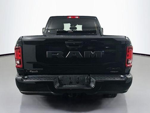 2026 RAM 2500 Big Horn Crew Cab 4x4 6'4' Box