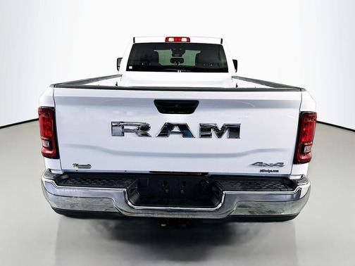 Bright White Clearcoat 2026 RAM 3500 Tradesman Crew Cab 4x4 8' Box