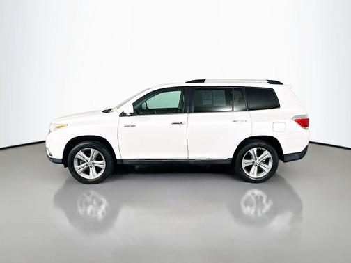 Blizzard Pearl 2013 Toyota Highlander Limited