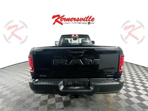 2025 RAM 2500 Tradesman Regular Cab 4x4 8' Box