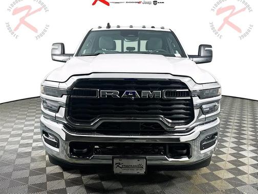 2026 RAM 2500 Tradesman Crew Cab 4x2 6'4' Box