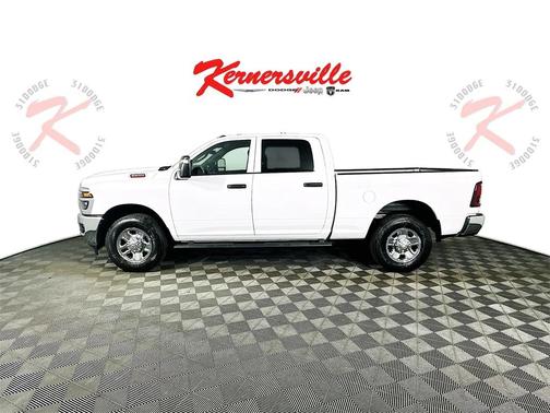 2026 RAM 2500 Tradesman Crew Cab 4x2 6'4' Box