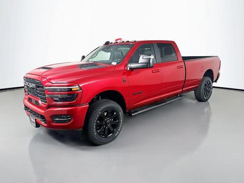2026 RAM 3500 Laramie Crew Cab 4x4 8' Box