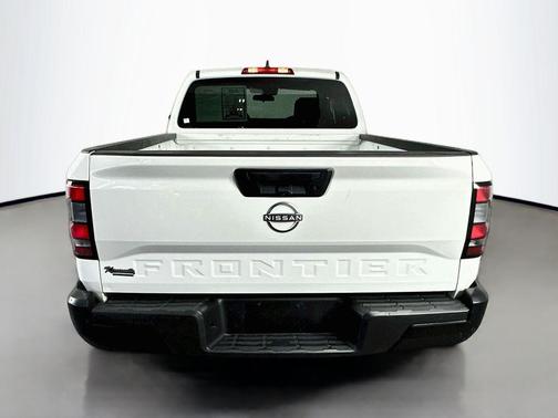 Glacier White 2022 Nissan Frontier S