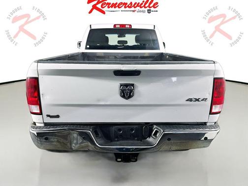 2017 RAM 2500 Tradesman Crew Cab 4x4 8' Box