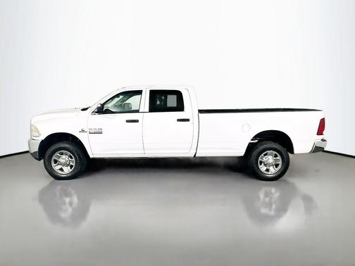 2017 RAM 2500 Tradesman Crew Cab 4x4 8' Box