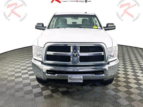 2017 RAM 2500 Tradesman Crew Cab 4x4 8' Box