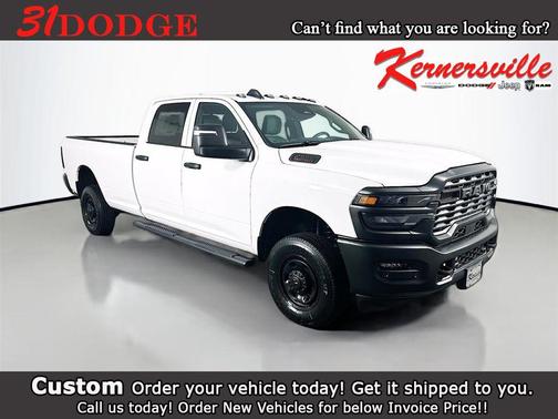 Bright White Clearcoat 2026 RAM 2500 Tradesman Crew Cab 4x4 8' Box