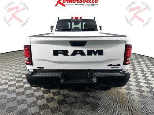 2026 RAM 2500 Tradesman Crew Cab 4x4 8' Box
