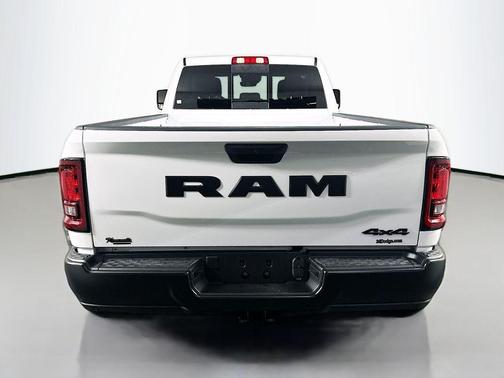 2026 RAM 2500 Tradesman Crew Cab 4x4 8' Box