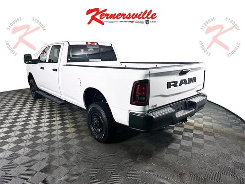 2026 RAM 2500 Tradesman Crew Cab 4x4 8' Box