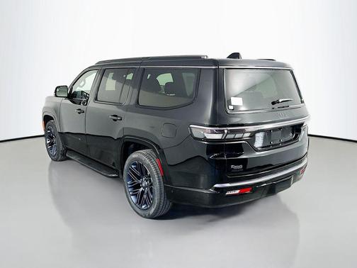 High Gloss Black 2026 Jeep Grand Wagoneer 4x4