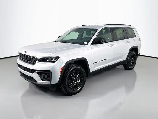 Silver Zynith 2026 Jeep Grand Cherokee L Altitude
