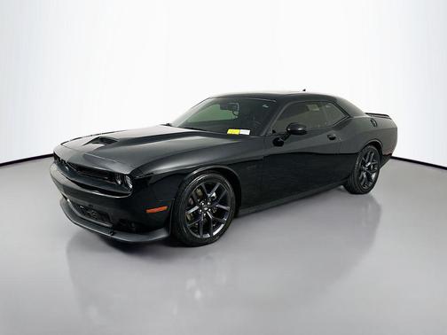 Pitch Black Clearcoat 2023 Dodge Challenger R/T