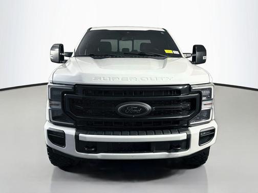 Star White Metallic Tri-Coat 2022 Ford F-350 Lariat