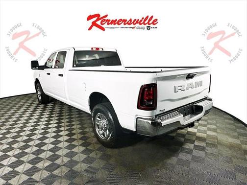 2025 RAM 2500 Tradesman Crew Cab 4x2 8' Box