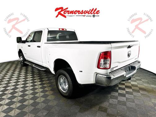 2024 RAM 3500 Big Horn Crew Cab 4x4 8' Box