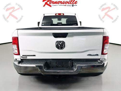 2024 RAM 3500 Big Horn Crew Cab 4x4 8' Box