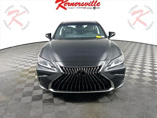 2023 Lexus ES 350 Base