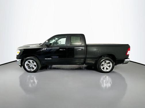Diamond Black Crystal Pearlcoat 2019 RAM 1500 Big Horn