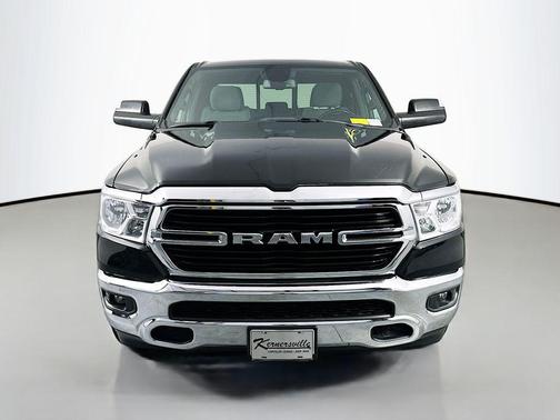 Diamond Black Crystal Pearlcoat 2019 RAM 1500 Big Horn