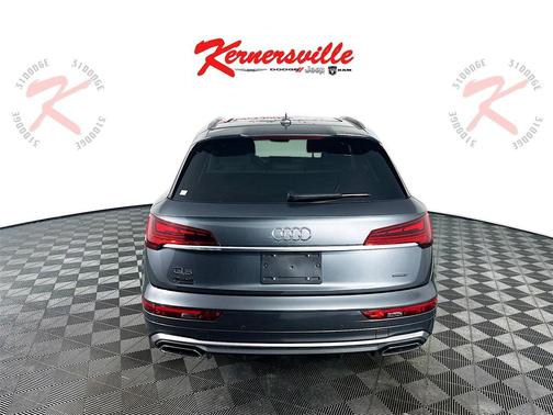 2023 Audi Q5 45 S line Premium
