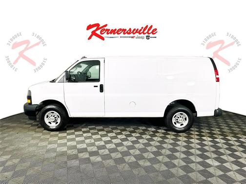 2024 Chevrolet Express 2500 RWD 2500 Regular Wheelbase WT