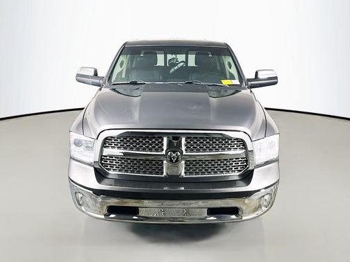 Granite Crystal Metallic Clearcoat 2015 RAM 1500 Laramie