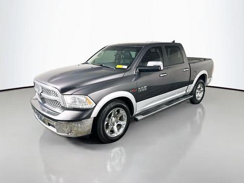 Granite Crystal Metallic Clearcoat 2015 RAM 1500 Laramie