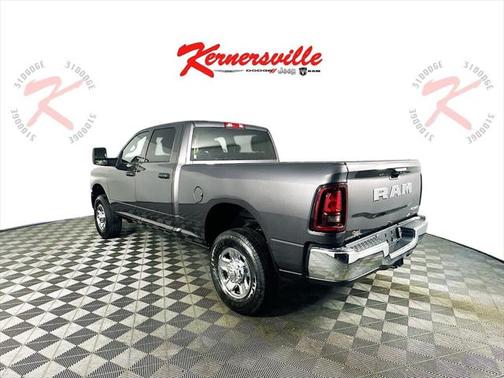 2025 RAM 2500 Tradesman Crew Cab 4x4 6'4' Box