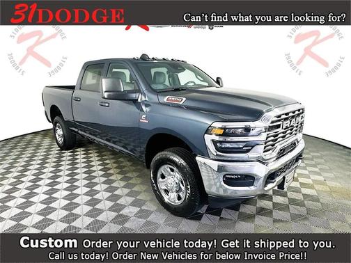 2025 RAM 3500 Tradesman Crew Cab 4x4 6'4' Box