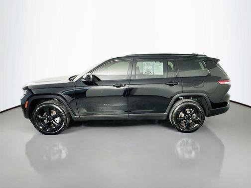 Diamond Black Crystal Pearlcoat 2025 Jeep Grand Cherokee L Limited