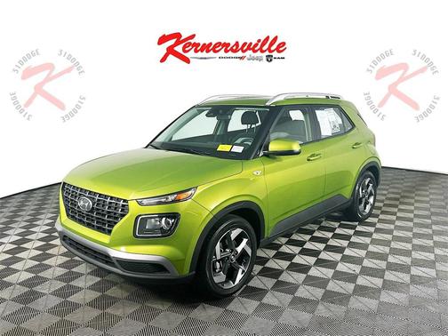 2024 Hyundai VENUE SEL