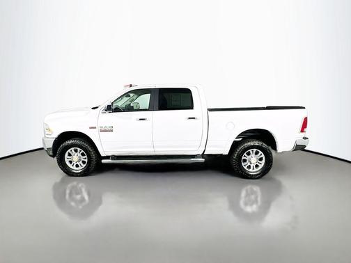 Bright White Clearcoat 2018 RAM 2500 Laramie Crew Cab 4x4 6'4' Box