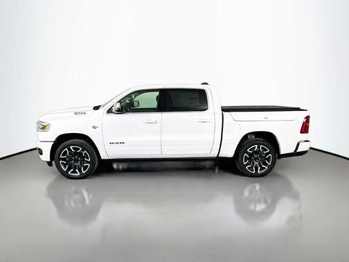 Ivory White Tri-Coat Pearlcoat 2026 RAM 1500 Longhorn