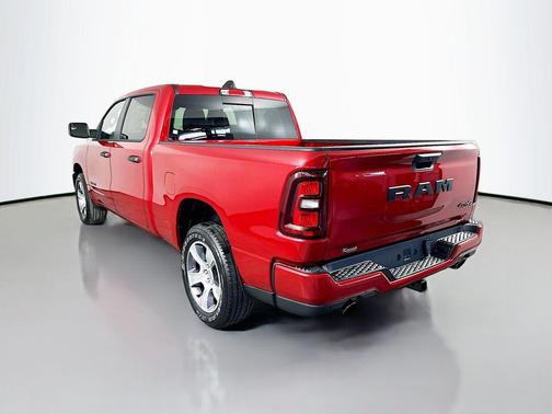 Molten Red Pearlcoat 2026 RAM 1500 Express
