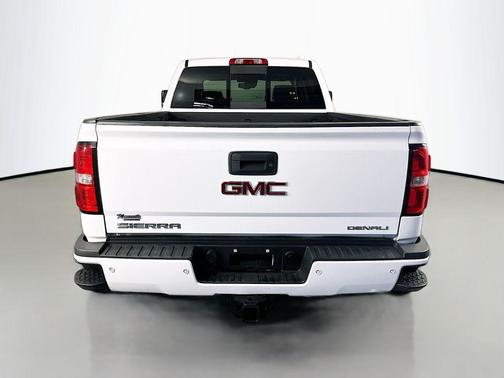 Summit White 2017 GMC Sierra 2500 Denali