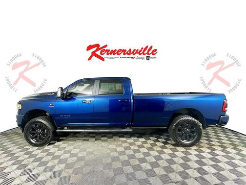 2023 RAM 3500 Laramie Crew Cab 4x4 8' Box