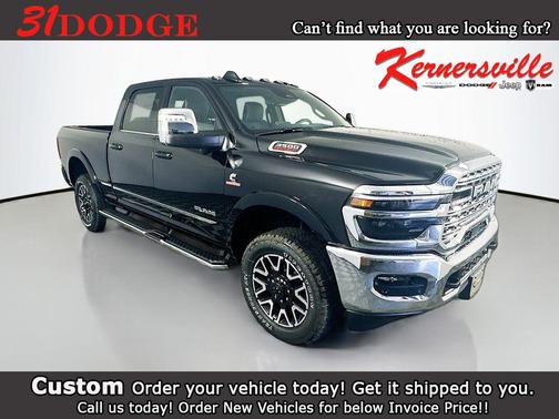 Diamond Black Crystal Pearlcoat 2025 RAM 3500 Limited Crew Cab 4x4 6'4' Box