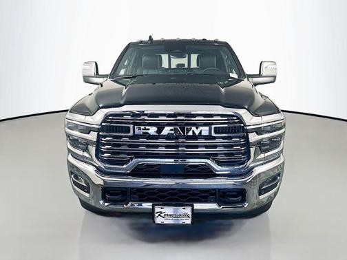 Diamond Black Crystal Pearlcoat 2025 RAM 3500 Limited Crew Cab 4x4 6'4' Box