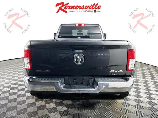 2023 RAM 3500 Big Horn Crew Cab 4x4 8' Box