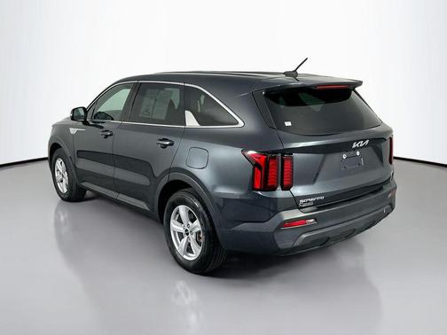 Gravity Grey 2023 Kia Sorento LX