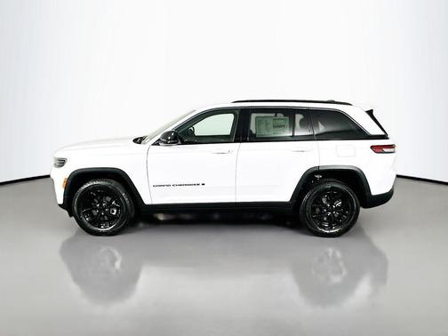 2026 Jeep Grand Cherokee Altitude