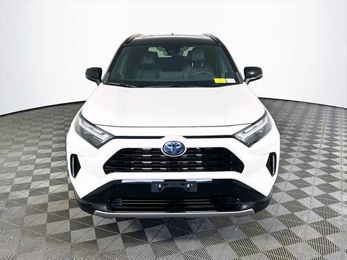 2022 Toyota RAV4 Hybrid SE
