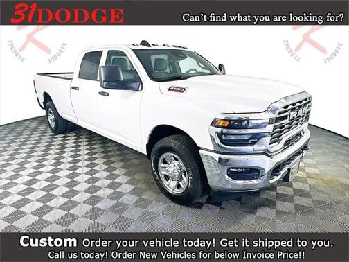 2025 RAM 2500 Tradesman Crew Cab 4x2 8' Box